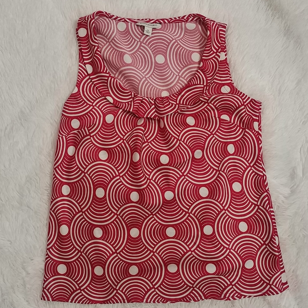 BANANA REPUBLIC Red Sleeveless Dressy Top XS